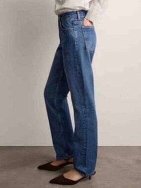 New Zara High-Rise Straight Leg Jeans - Blue